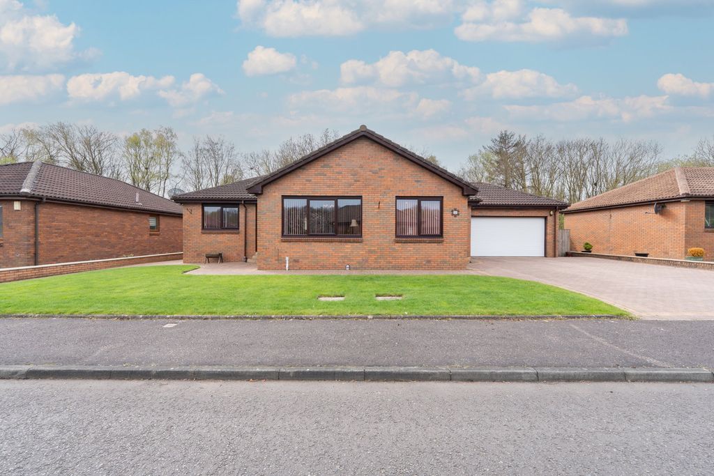 Property photo 1 of 30