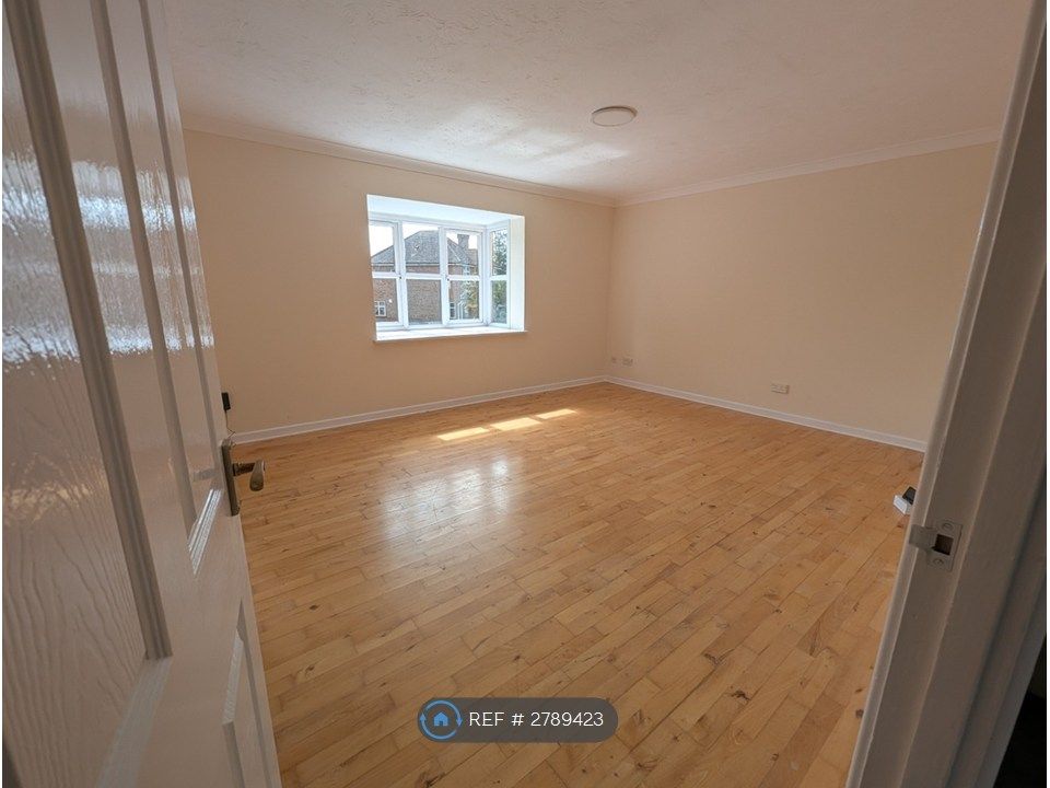 Property photo 2 of 9 Living Room