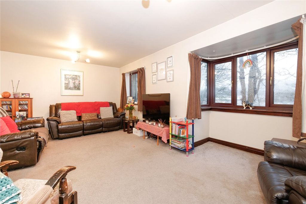 Property photo 2 of 18 Picture No. 03