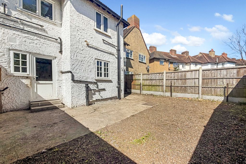 Property photo 2 of 13