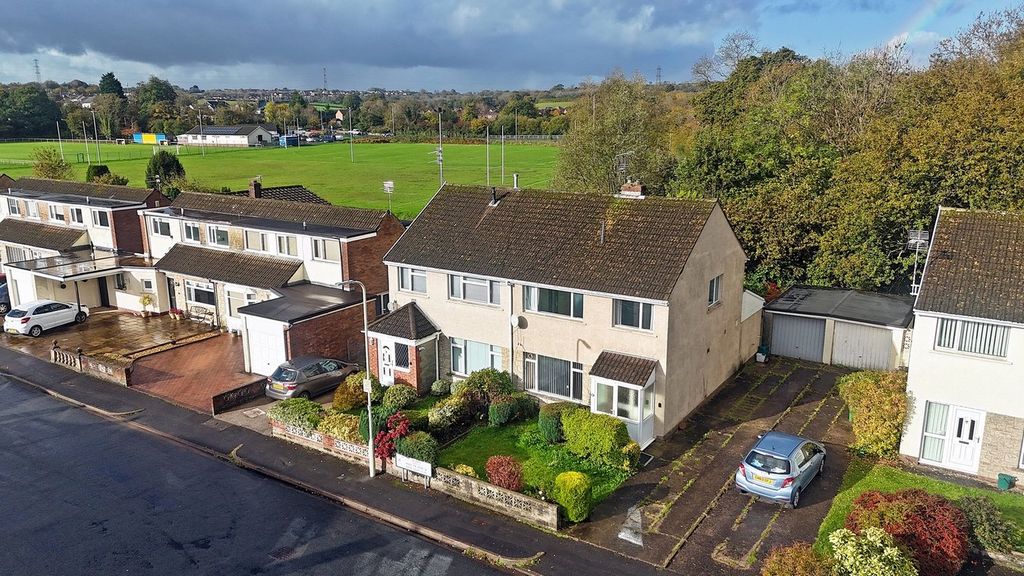 Property photo 1 of 27