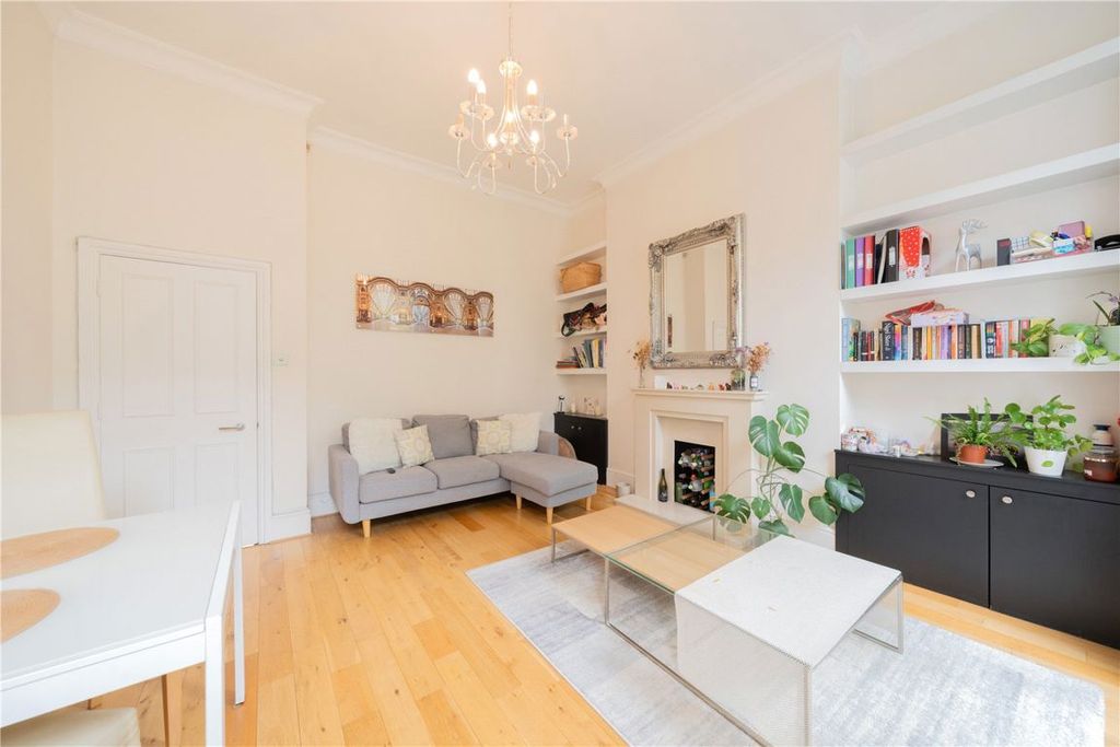 Property photo 3 of 8