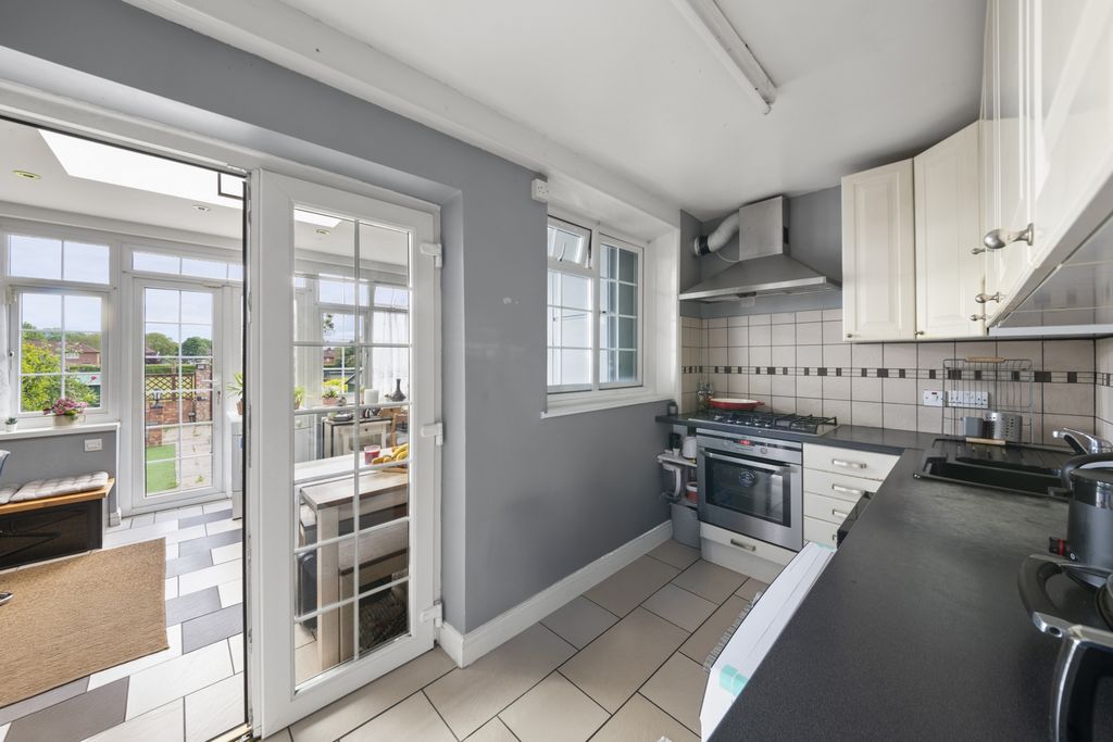 Property photo 2 of 11 Photo 5