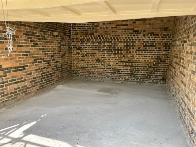 Property photo 2 of 7 3710283