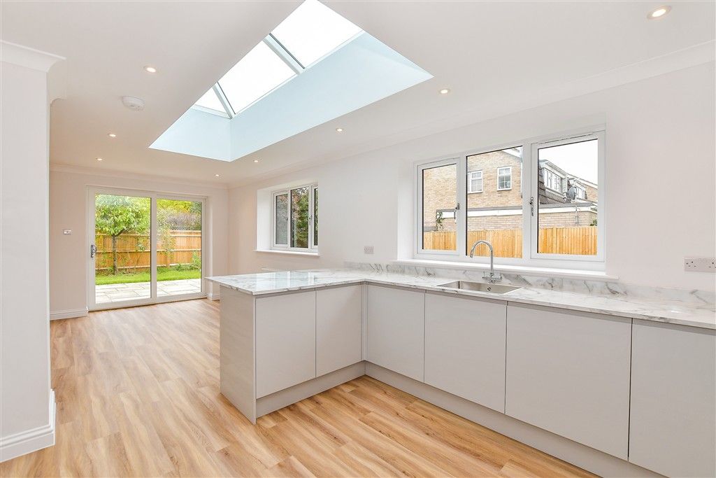 Property photo 3 of 24 Kitchen