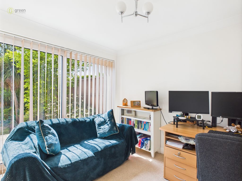 Property photo 3 of 18