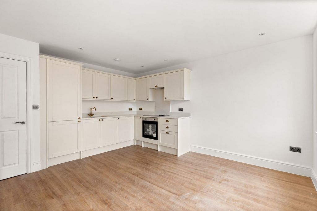 Additional image 20 of 10 bed block of flats for saleThe Bayle, Folkestone CT20