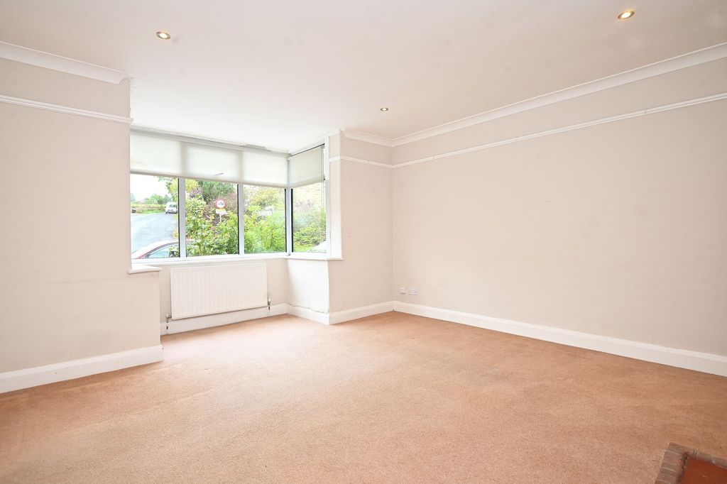 Property photo 3 of 21
