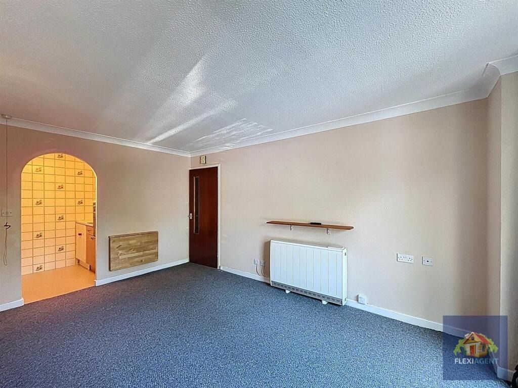 Property photo 3 of 14 4306714