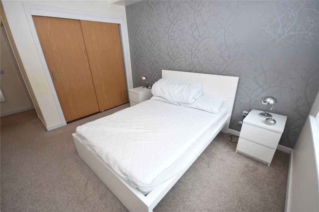 Property photo 3 of 13 Photo 3