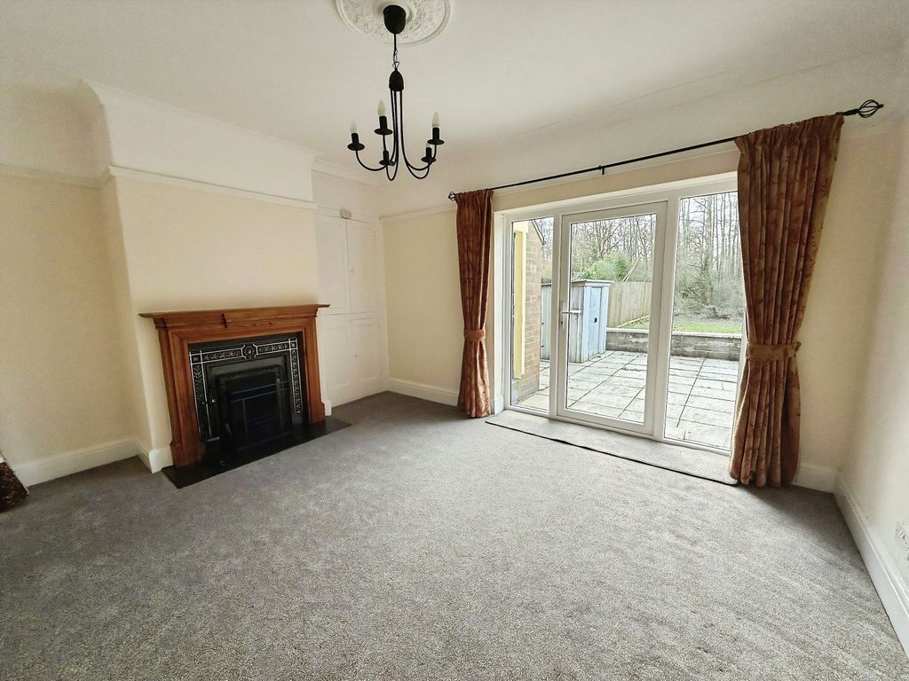 Property photo 3 of 14 Front