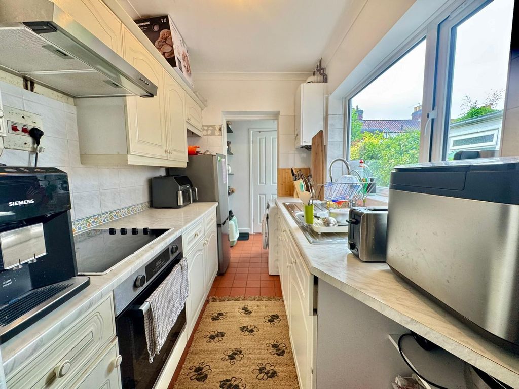 Property photo 1 of 12 Image