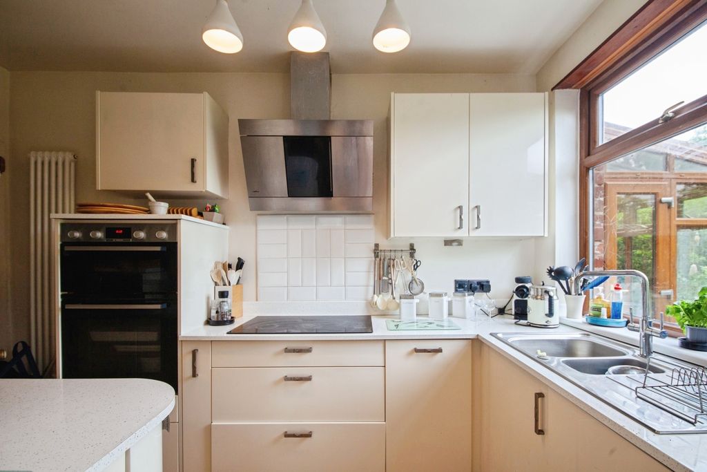 Property photo 3 of 20 Pbox-Img.Jpg