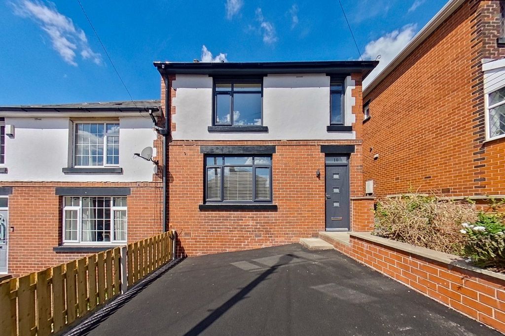 Property photo 1 of 23