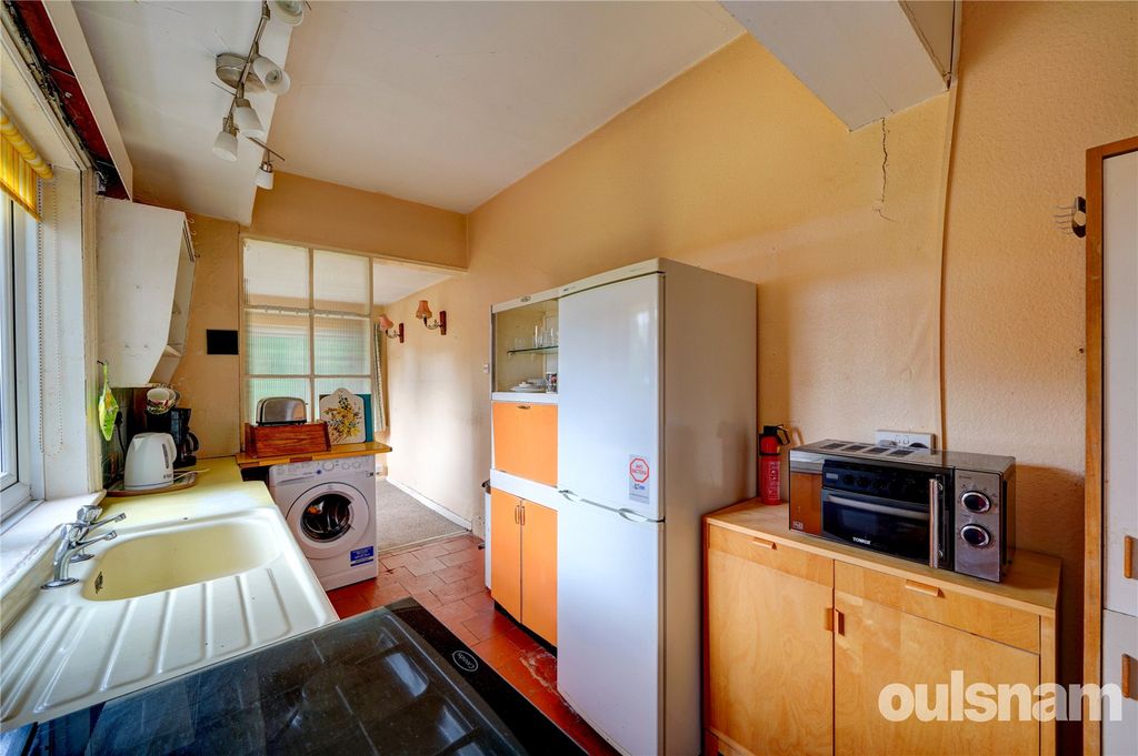 Property photo 3 of 23 Picture No. 14