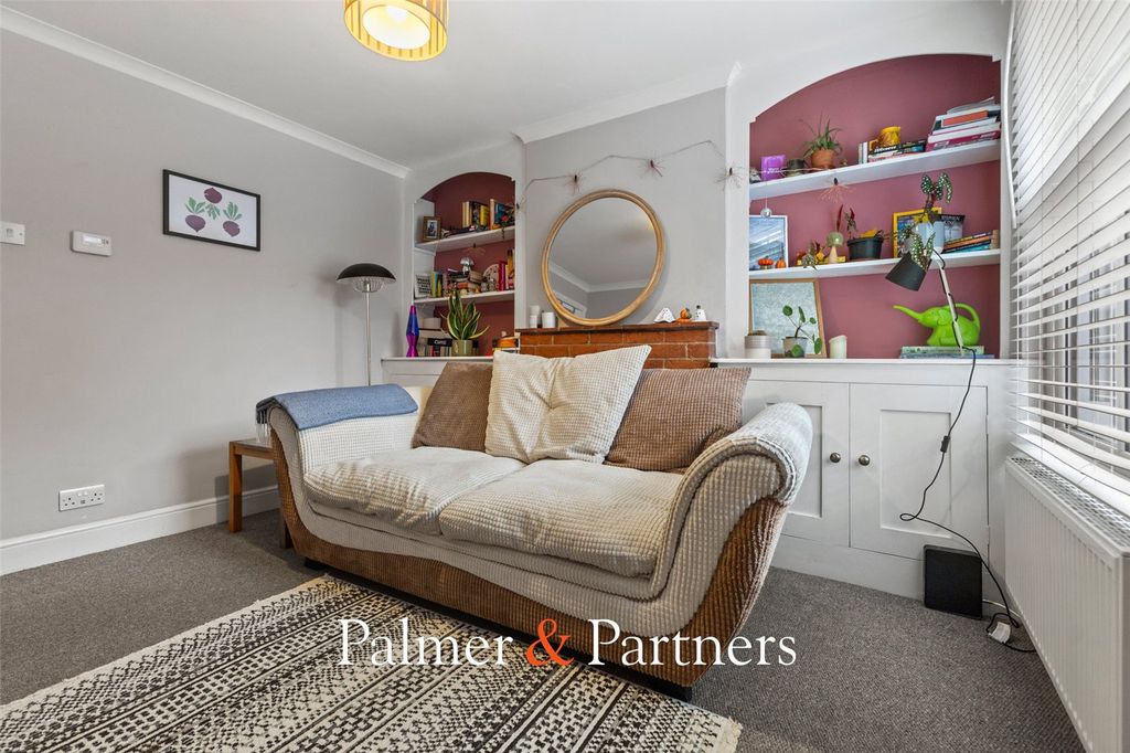 Property photo 2 of 13 Picture No. 19