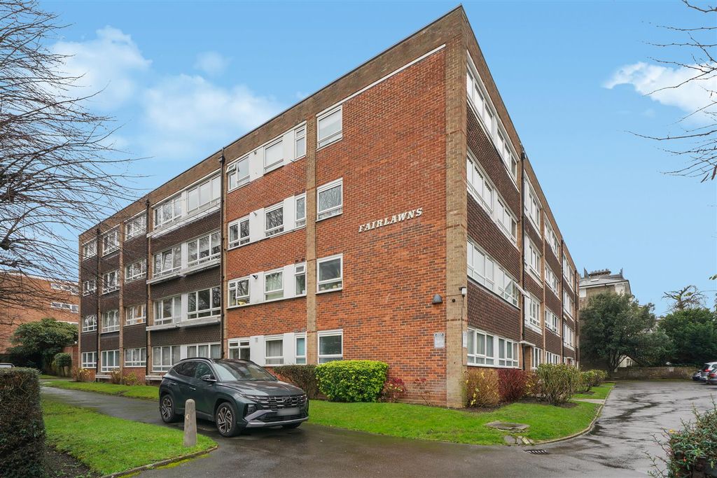 Property photo 1 of 15 Fairlawns