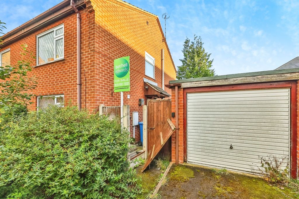 Property photo 1 of 5