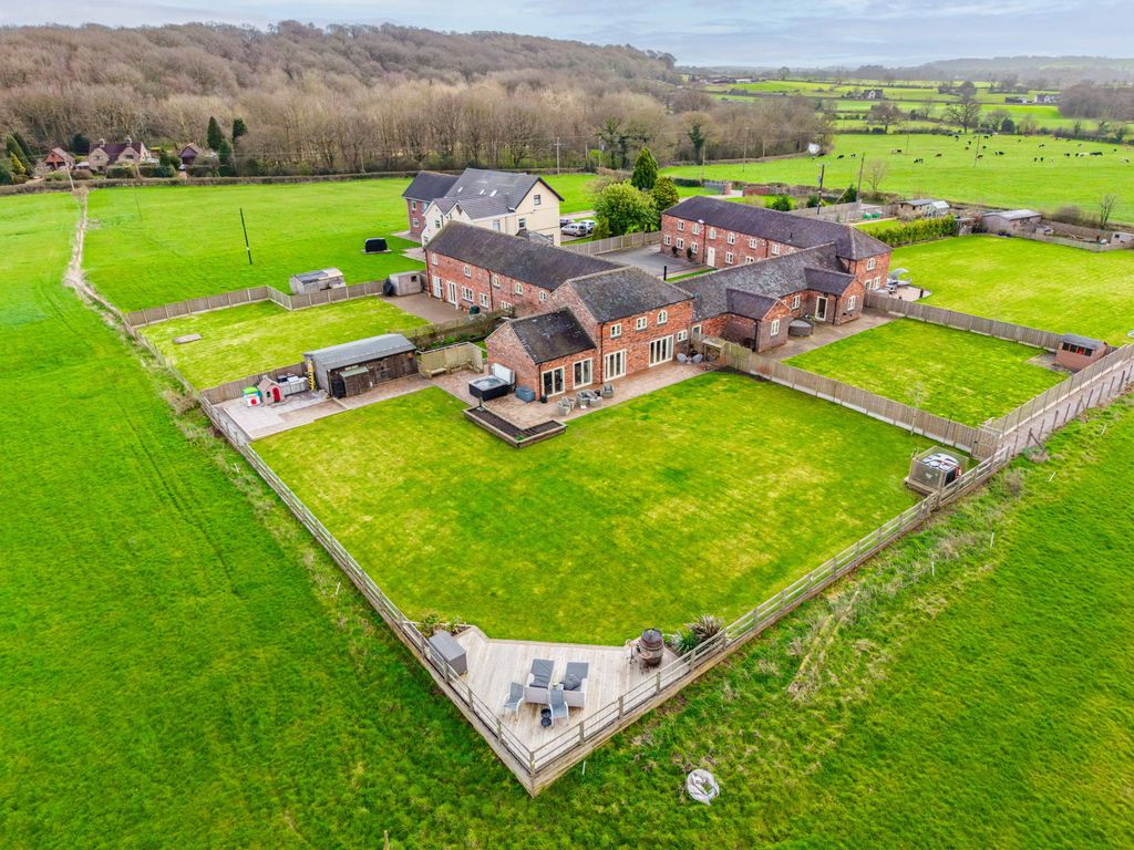 Property photo 2 of 48