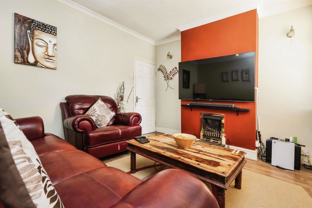 Property photo 2 of 17