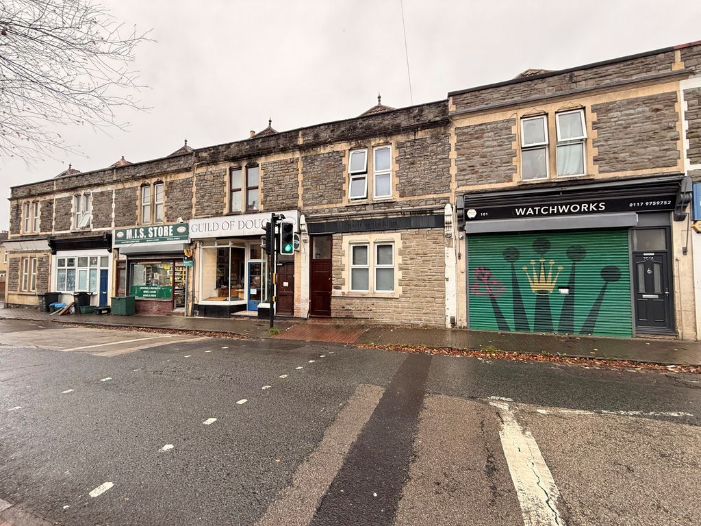 Property photo 1 of 11