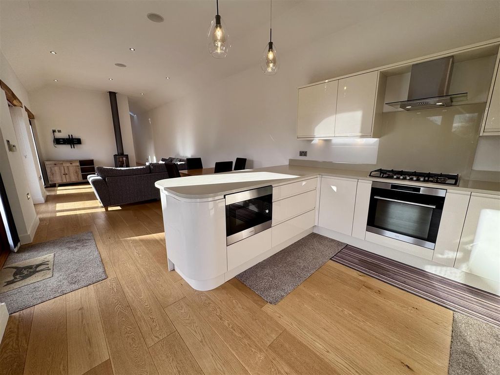 Property photo 2 of 26 Kitchen