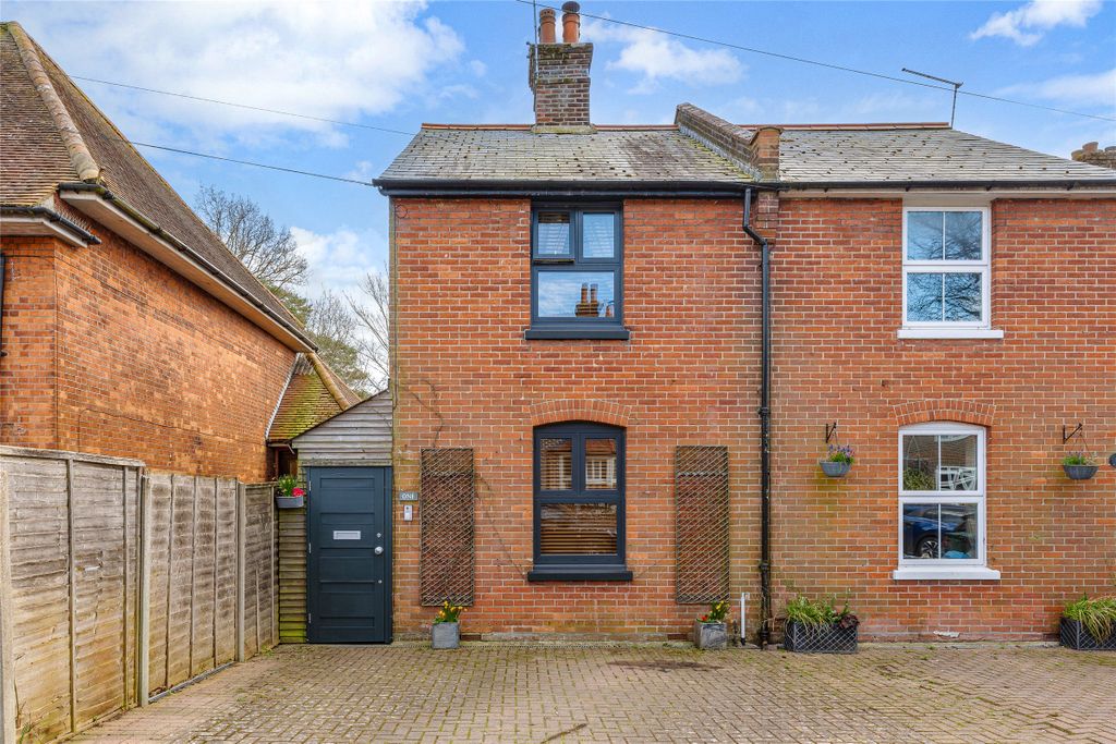 Property photo 2 of 15 Picture No. 04