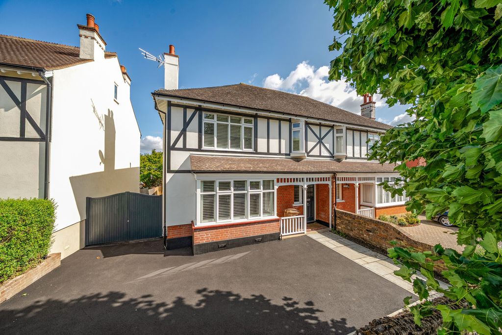 Property photo 1 of 30 External