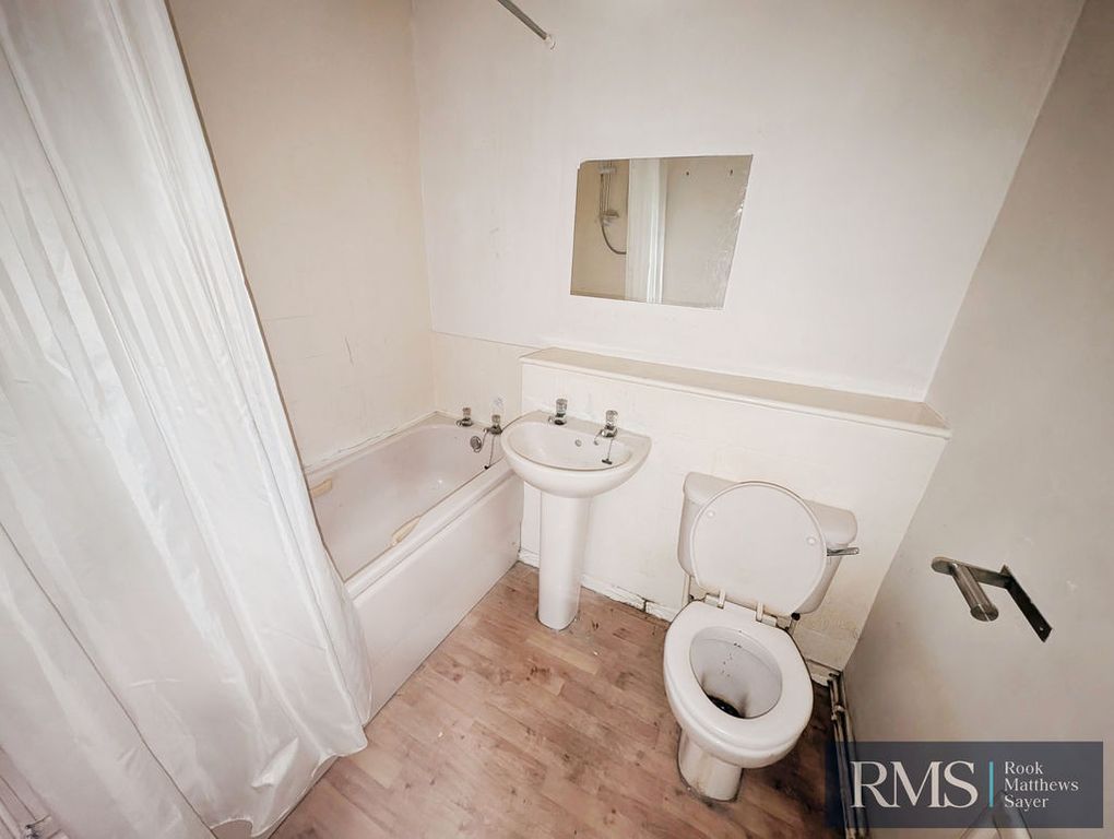 Property photo 3 of 3 Photo 2
