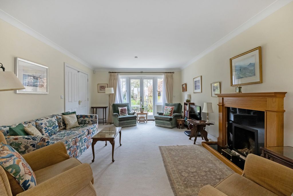 Property photo 3 of 13