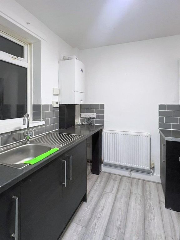 Property photo 3 of 7 4807153