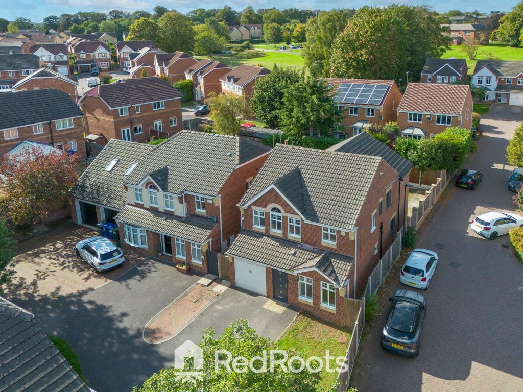 Property photo 2 of 27 5548105