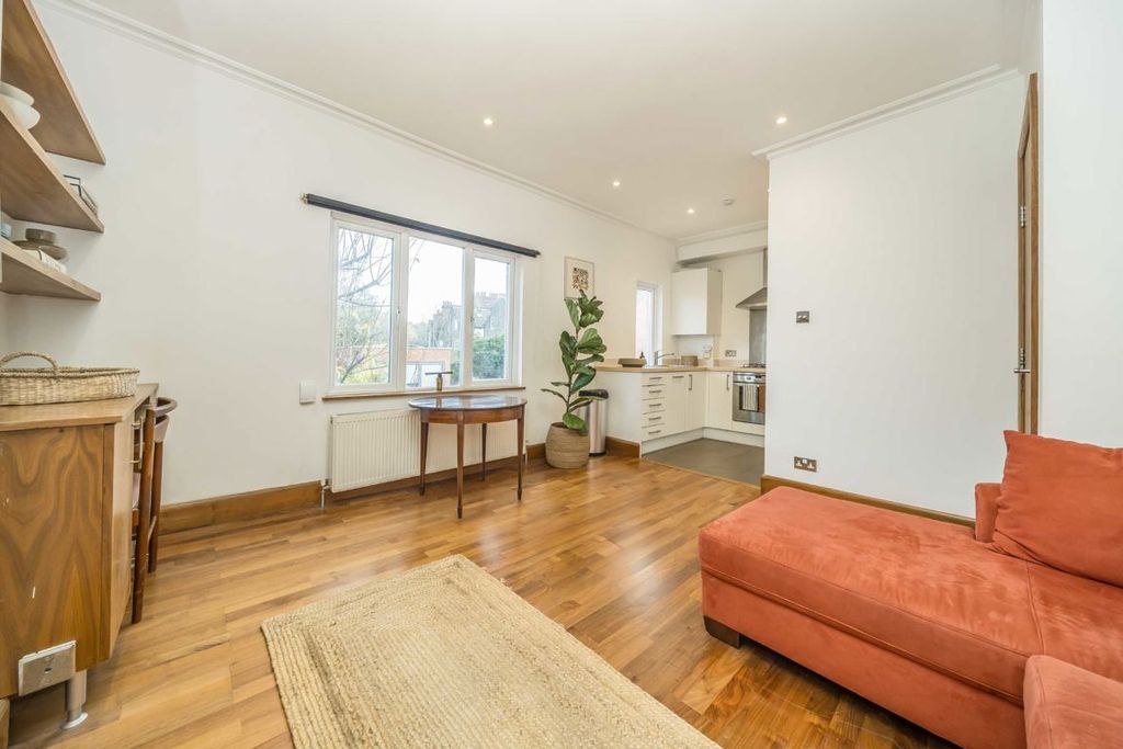 Property photo 2 of 5