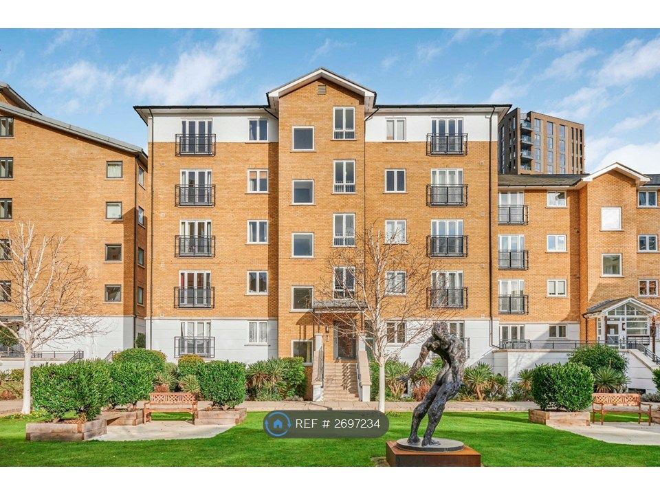 Property photo 3 of 11 Exterior