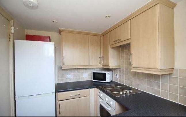 Property photo 3 of 5 12d Vic St Kitchen.Jpg