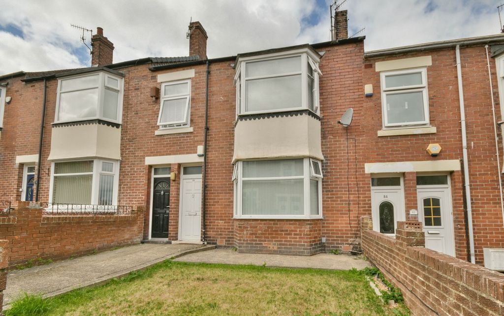 Property photo 1 of 18