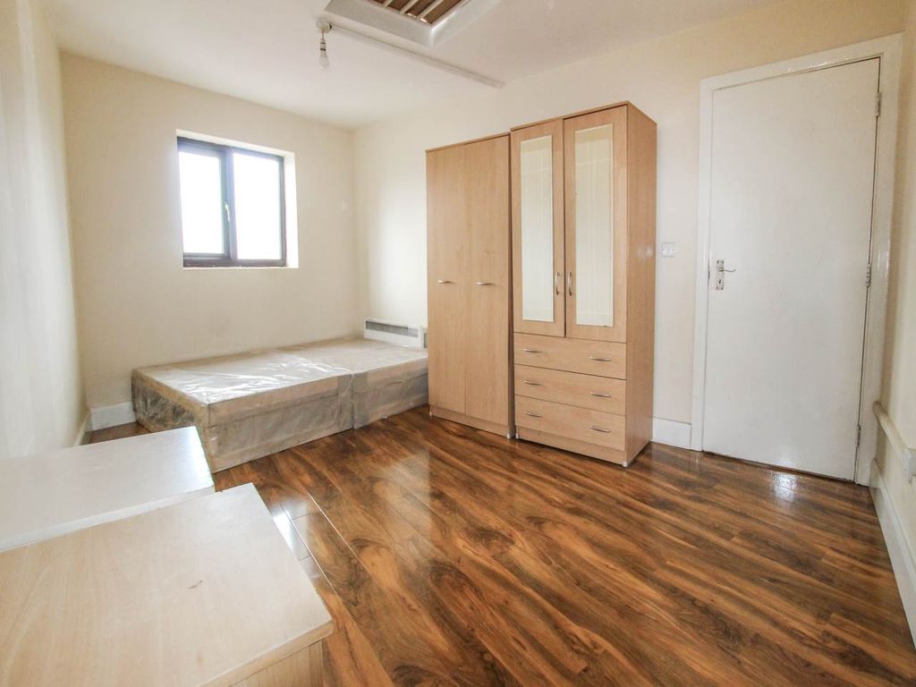 Property photo 3 of 6 Img_1860