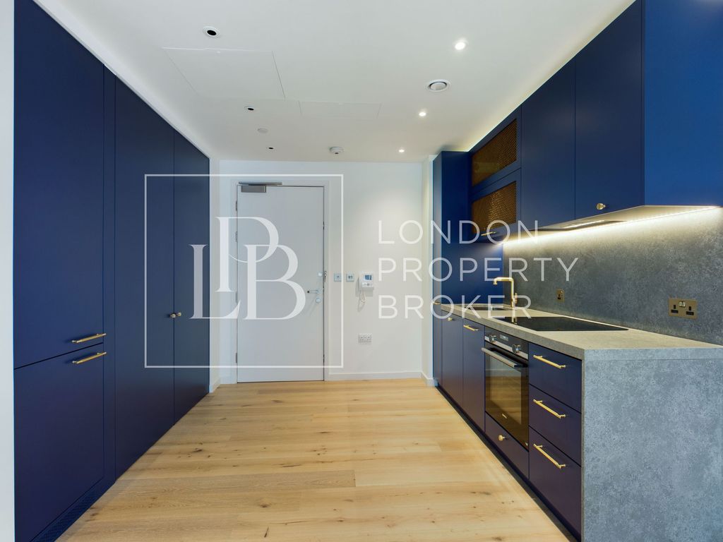 Property photo 3 of 6