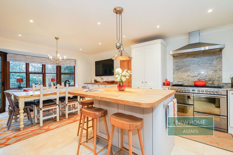 Property photo 2 of 43 Photo 26