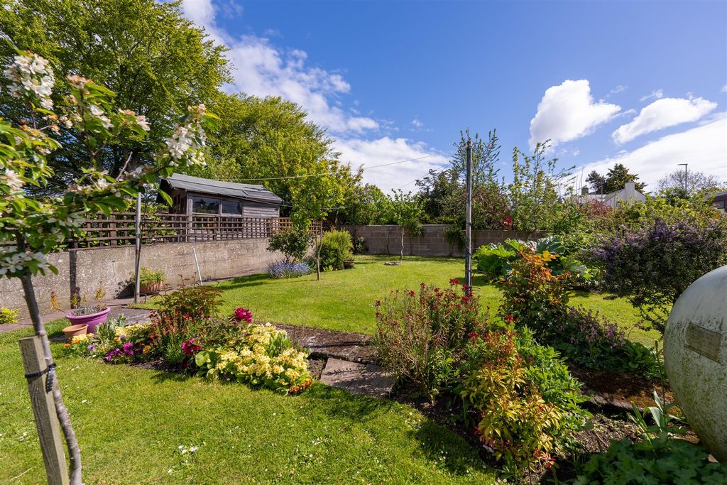 Property photo 2 of 15 1_Craigknowe_Chirnside-15.Jpg