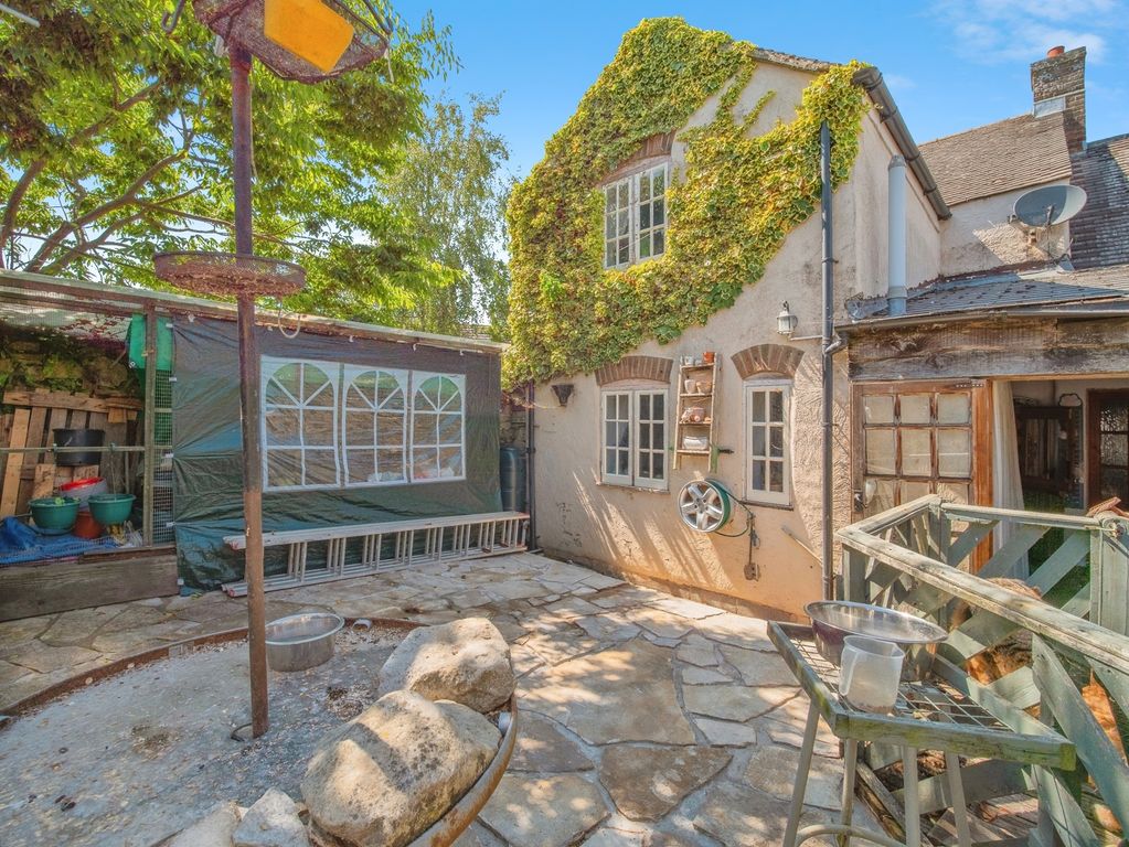 Property photo 2 of 17 Photo
