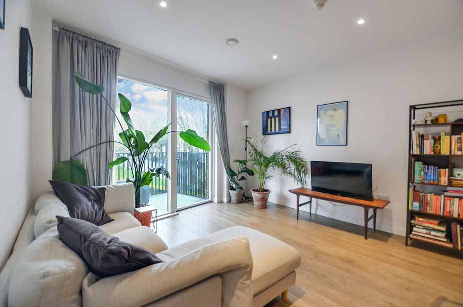 Property photo 1 of 26 Open Plan Loun Ge Area (3).Jpg