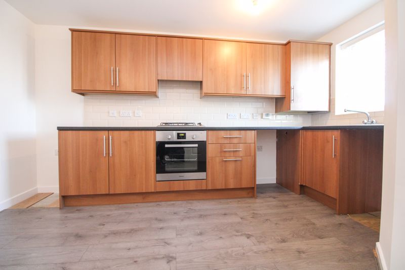 Property photo 2 of 12 Kitchen