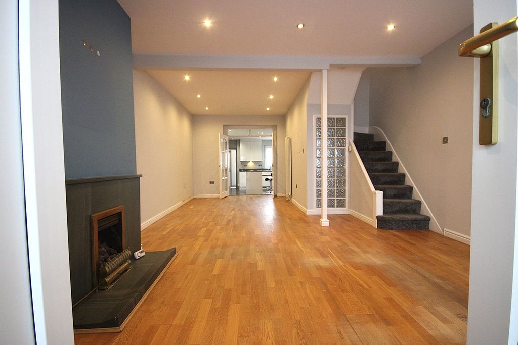 Property photo 3 of 21