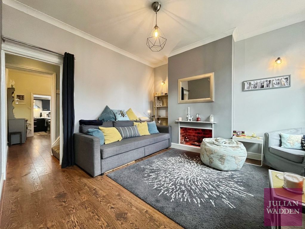 Property photo 2 of 17 Picture 2