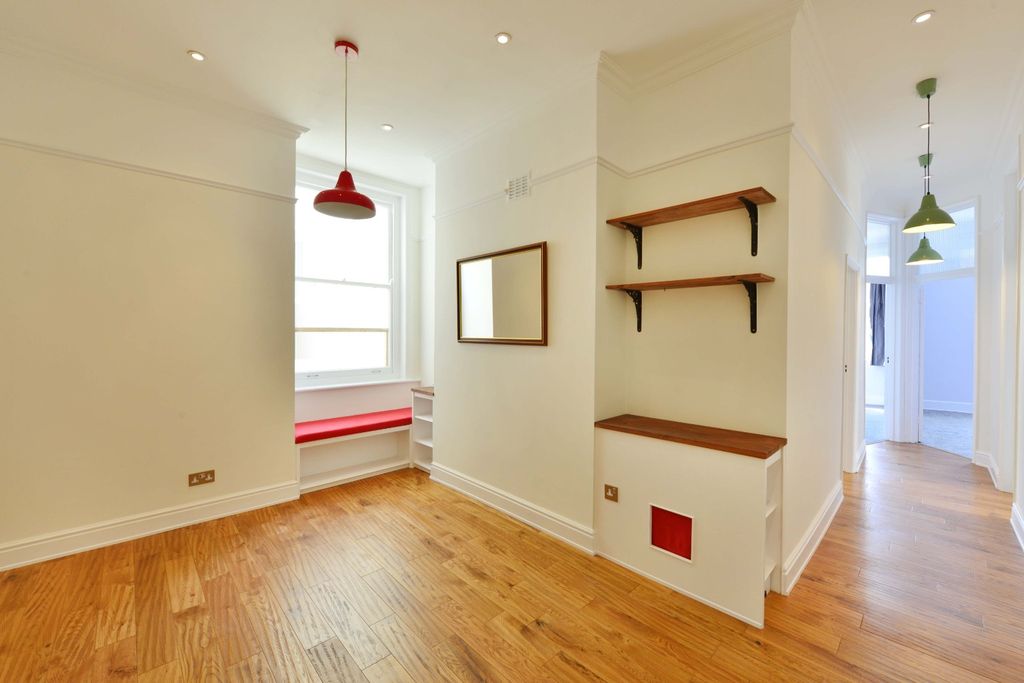 Property photo 1 of 7 4796350