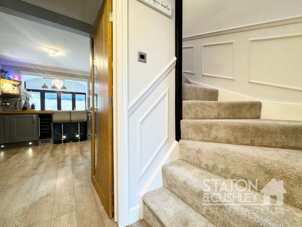 Property photo 3 of 49