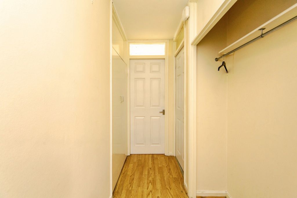 Property photo 2 of 21 Pbox-Img.Jpg
