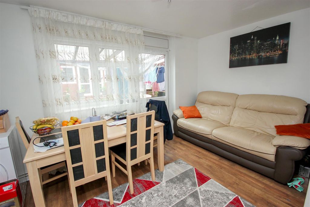 Property photo 3 of 15 Dining Area.Jpg