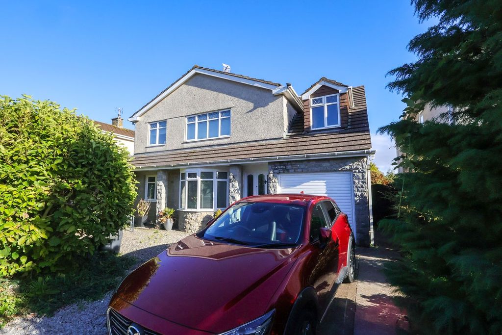 Property photo 1 of 22